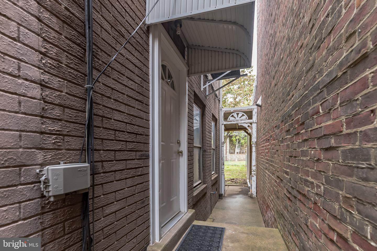 2603 Orthodox St Property Photo 4