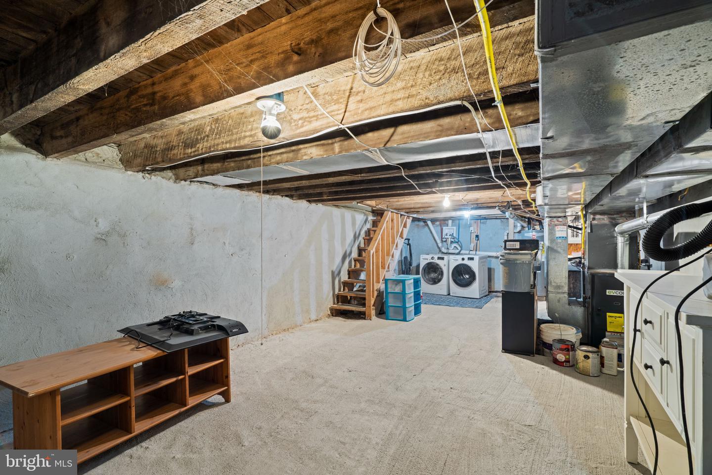 1331 N Newkirk St Property Photo 33