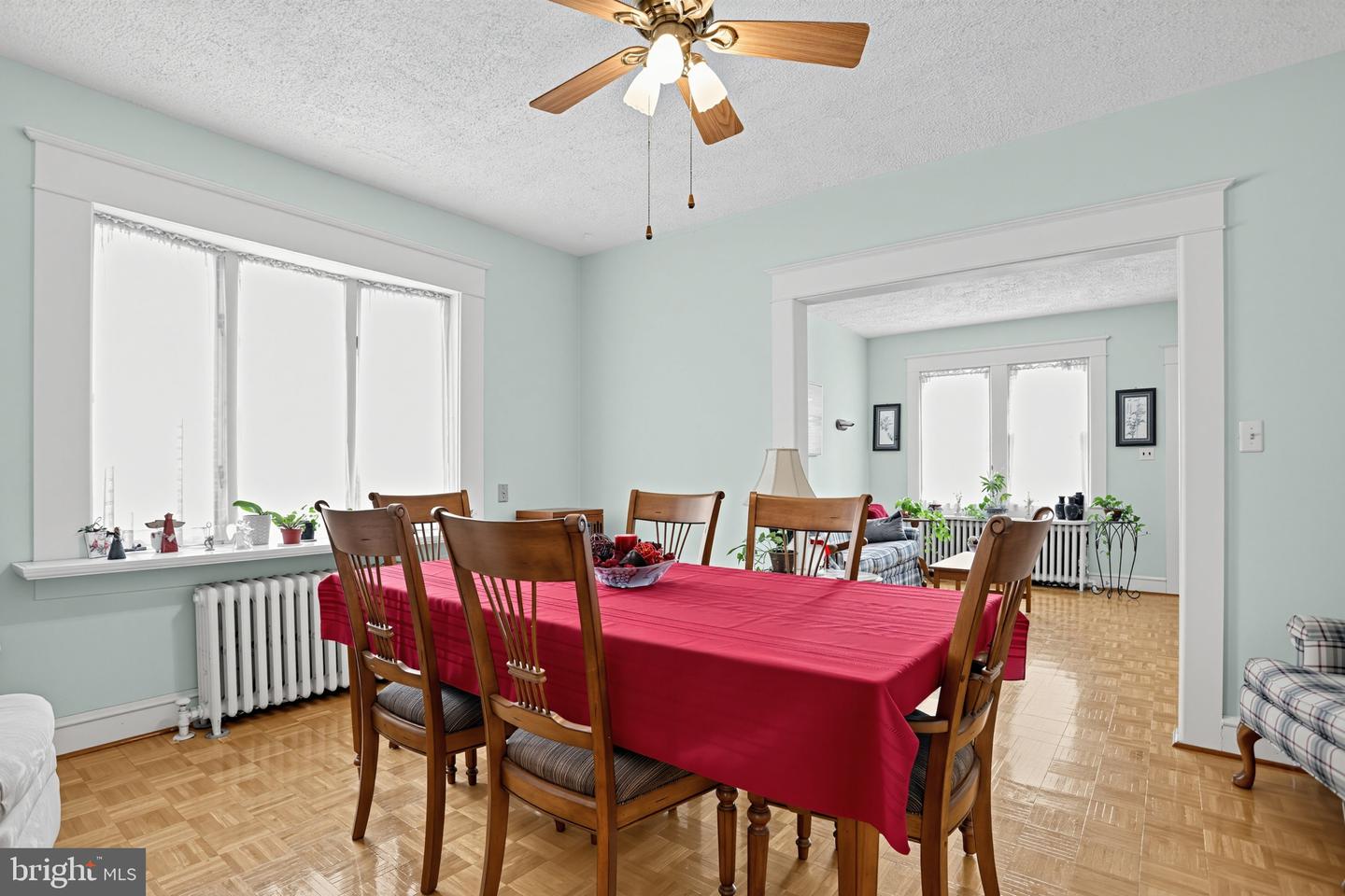 7922 Frontenac St Property Photo 12