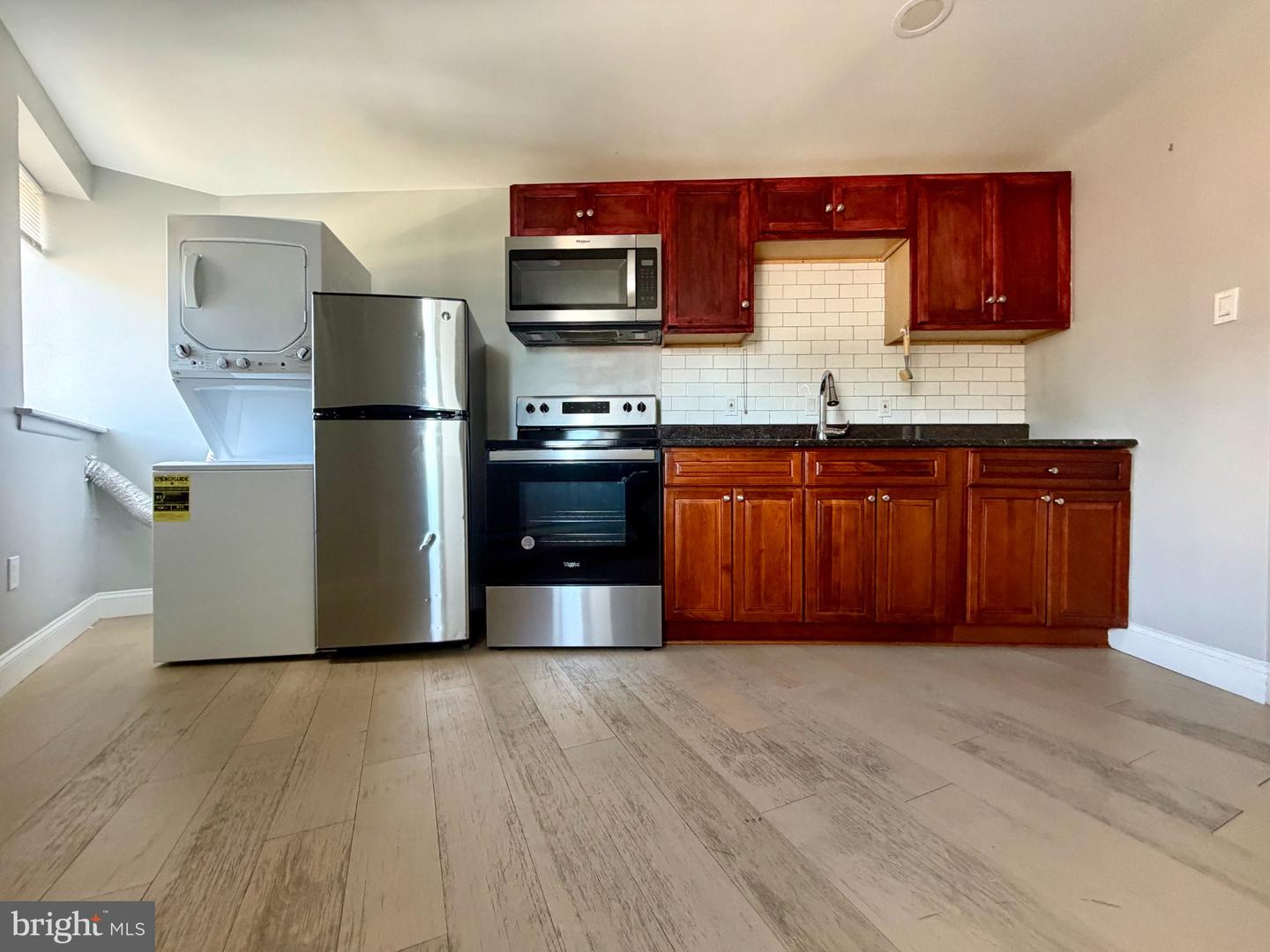2626 S Watts St #unit 3 Property Photo 2