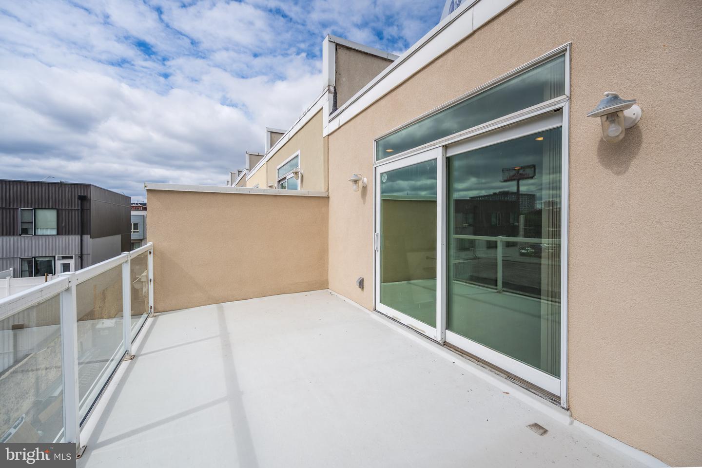 919 N Front St #unit G Property Photo 42