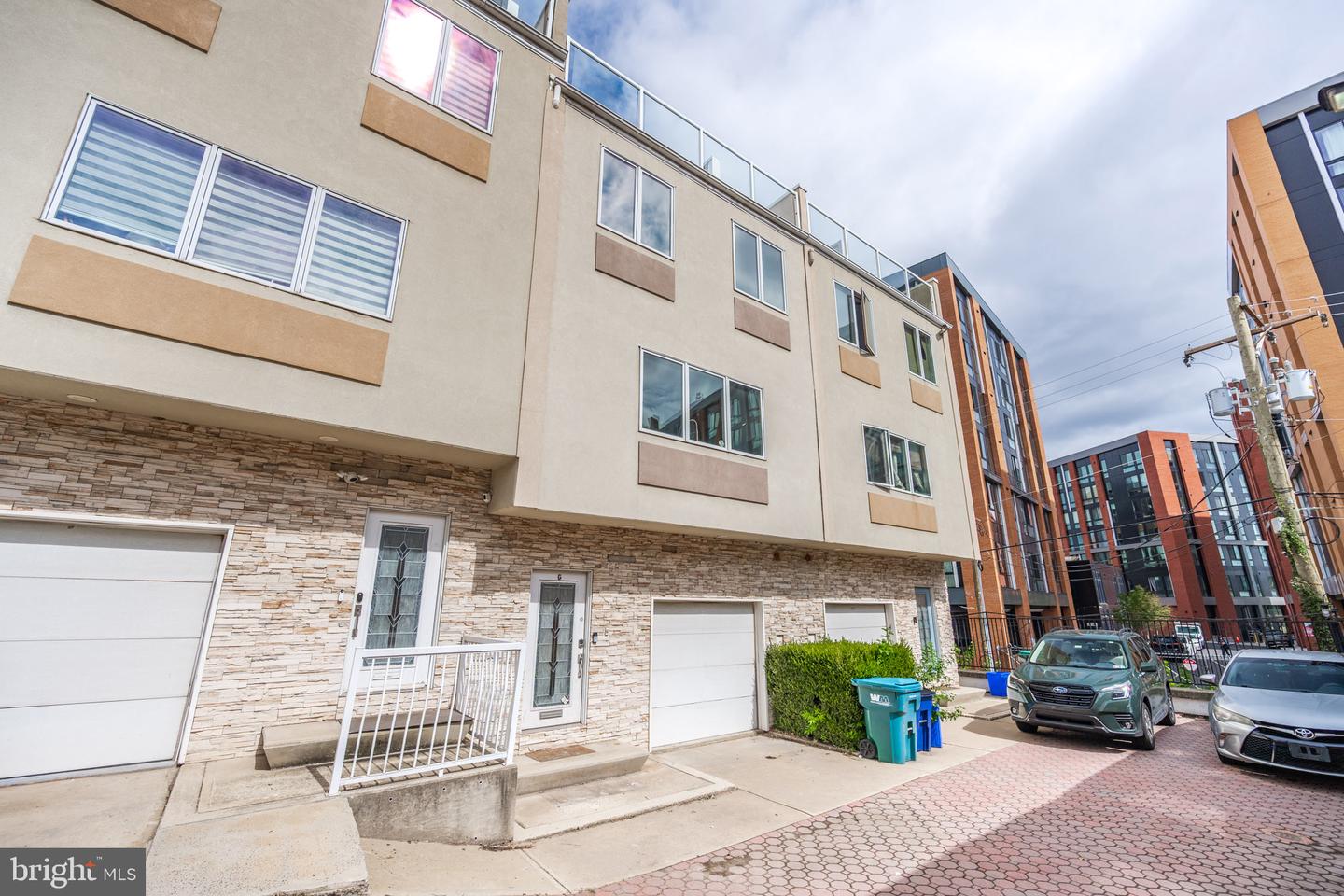 919 N Front St #unit G Property Photo 46