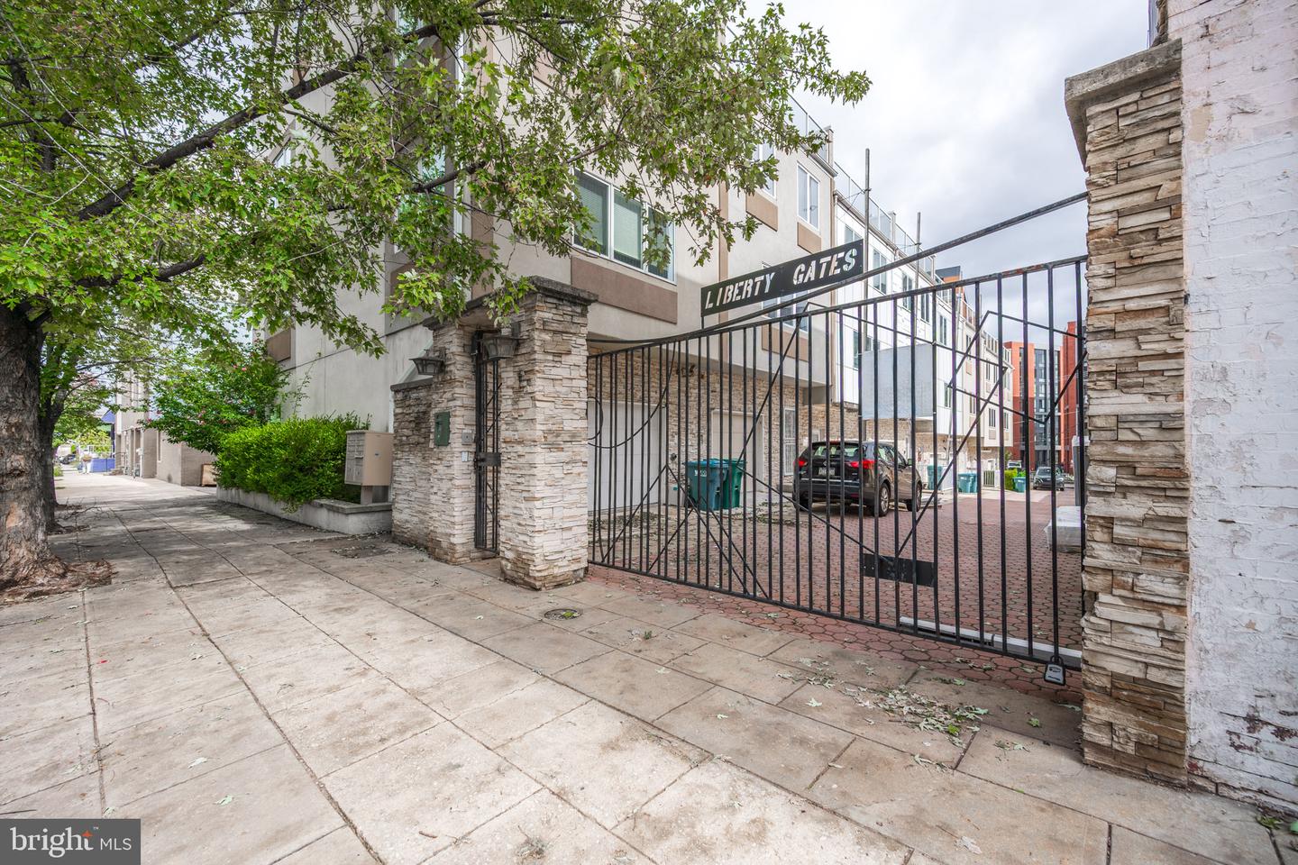 919 N Front St #unit G Property Photo 48
