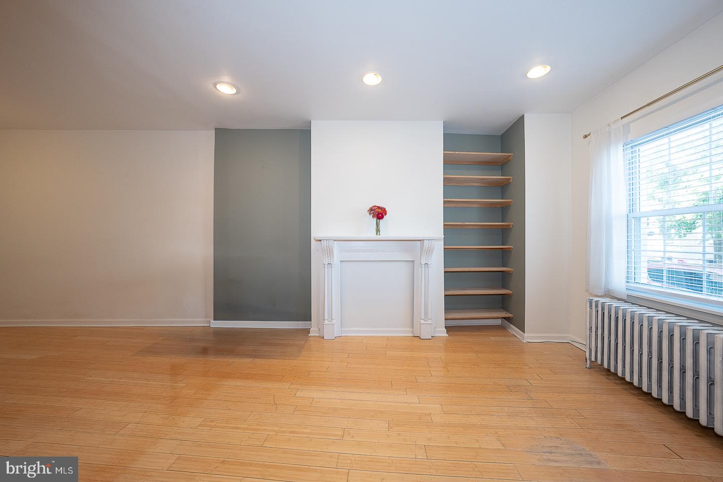 3621 Calumet St Property Photo 3