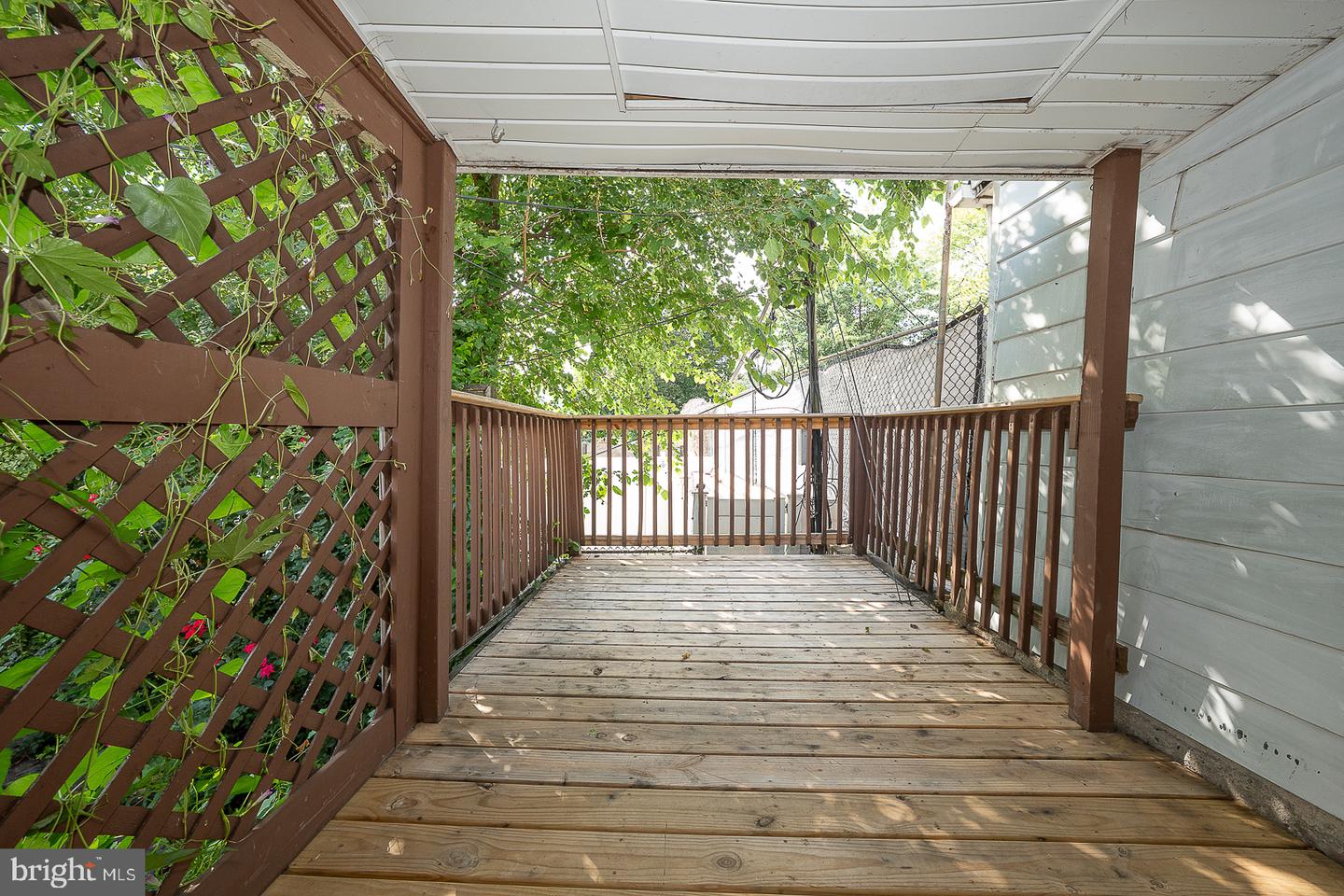 3621 Calumet St Property Photo 8