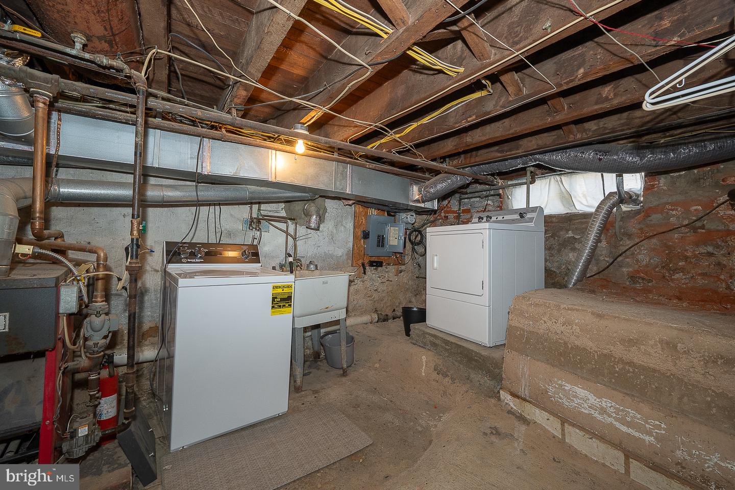 3621 Calumet St Property Photo 20