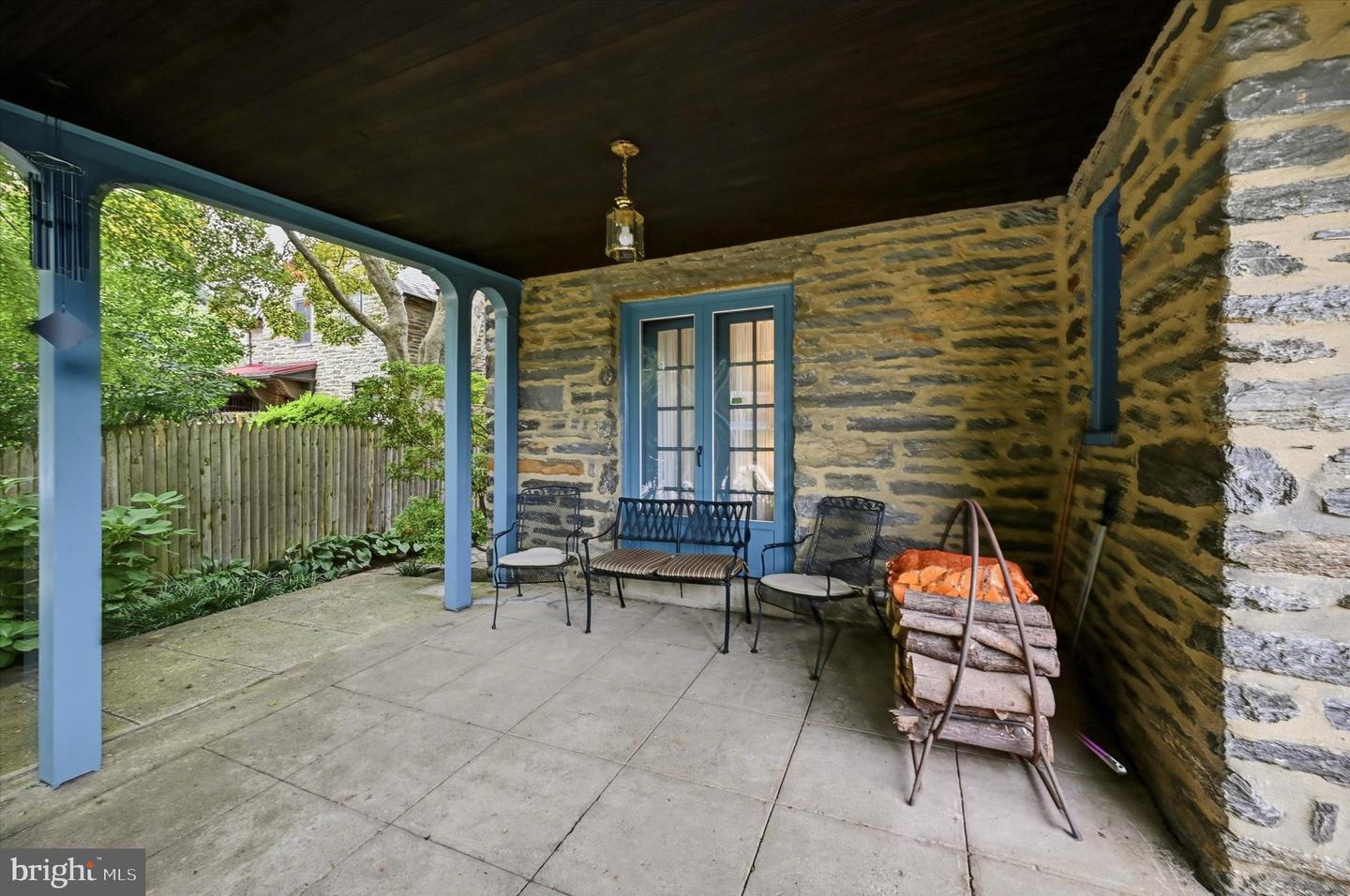7811 Winston Rd Property Photo 3