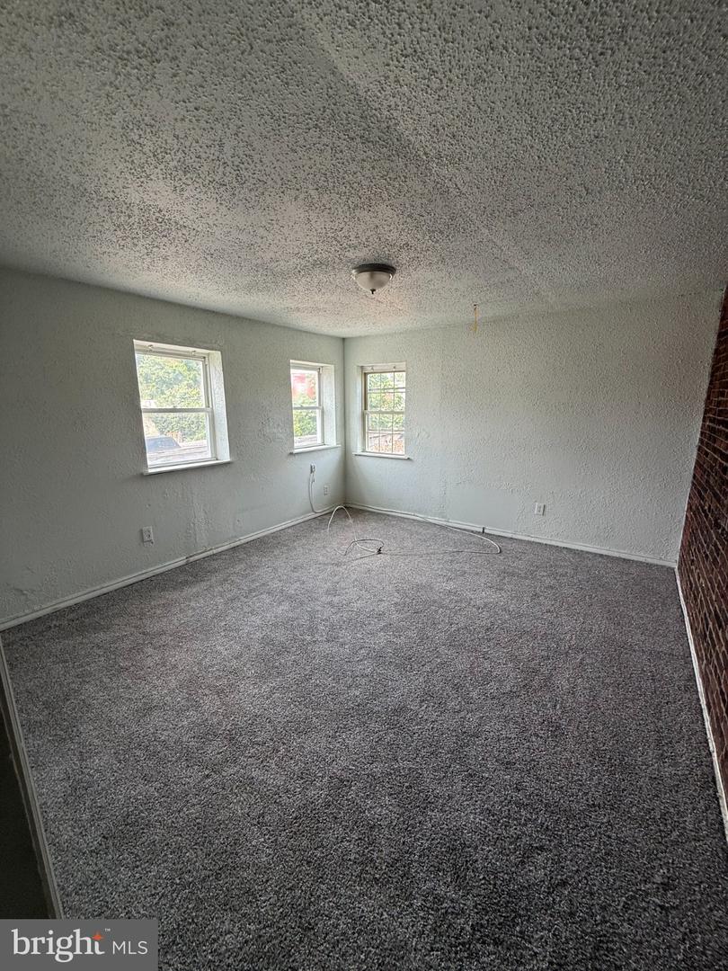 6107 Noble St #2 Property Photo 14