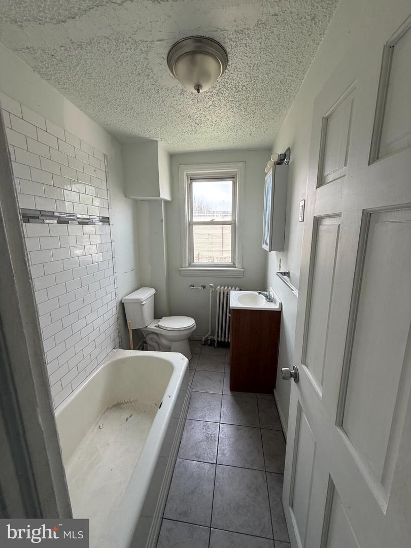 6107 Noble St #2 Property Photo 15