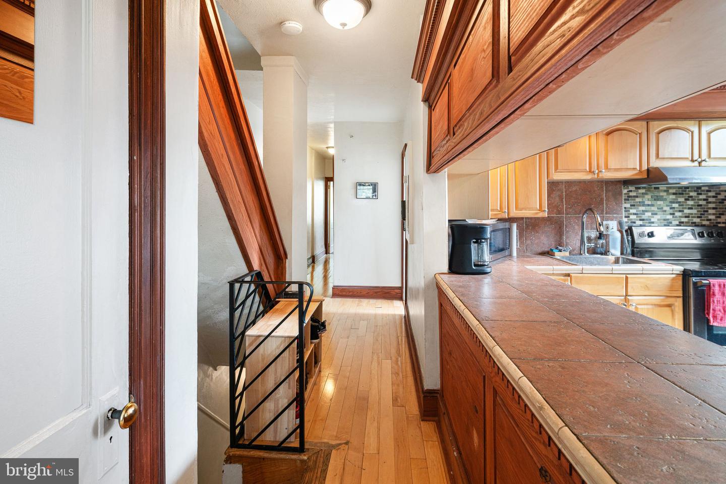 251 S Melville St #3f Property Photo 7