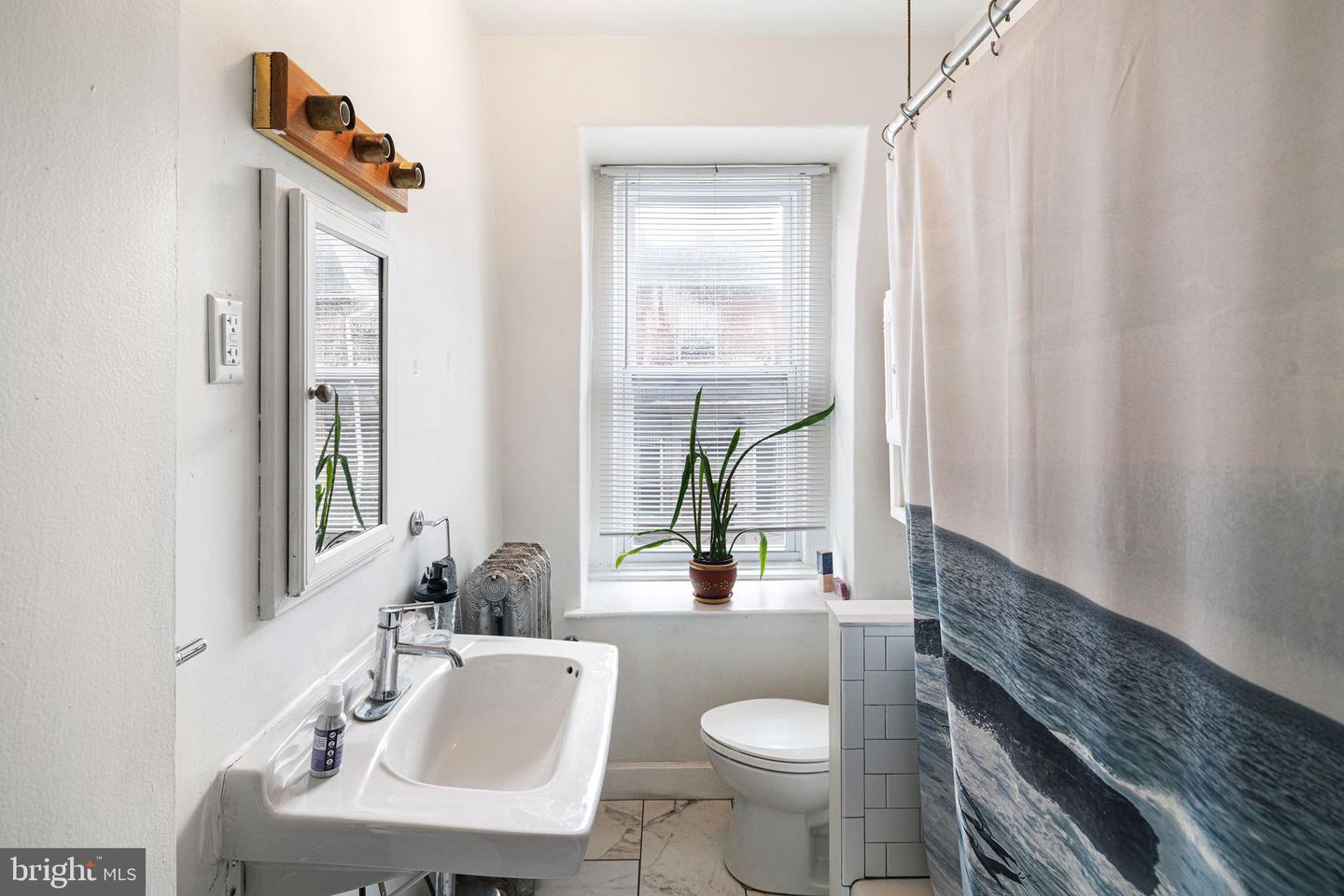 251 S Melville St #3f Property Photo 9