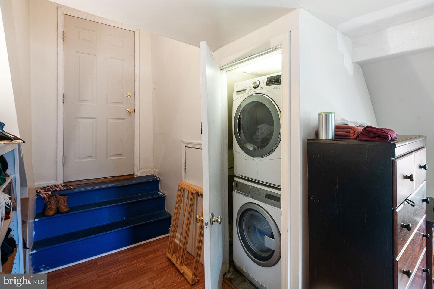 251 S Melville St #3f Property Photo 17