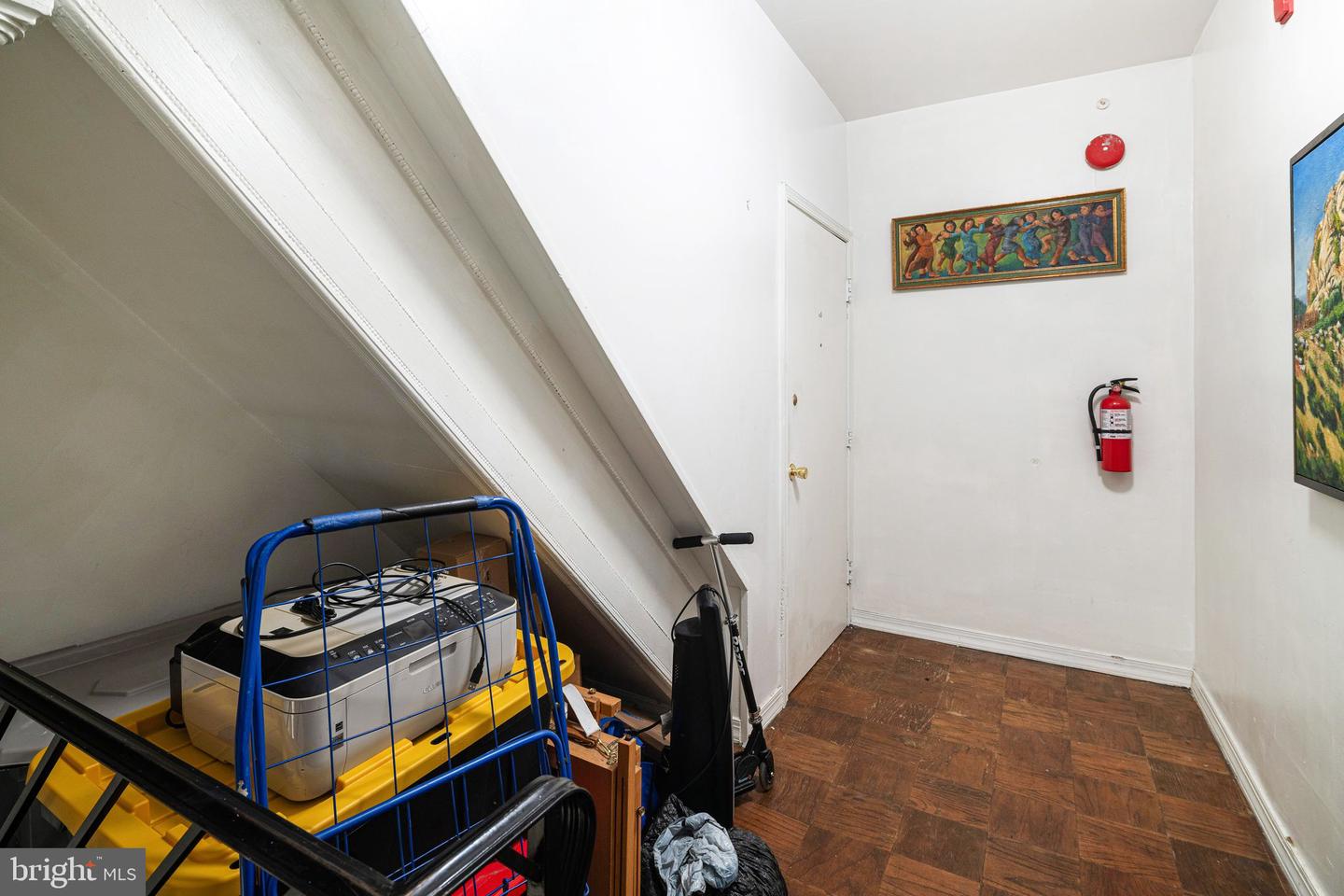 251 S Melville St #3f Property Photo 18