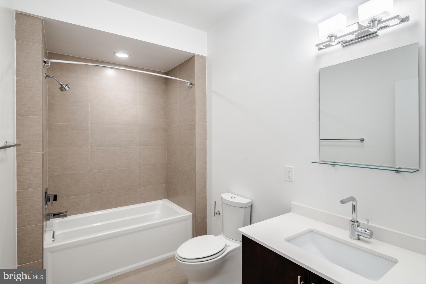 826 N 3rd St #3 Property Photo 10