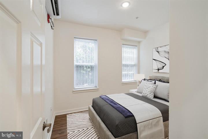 405 S 42nd St #1m Property Photo 4