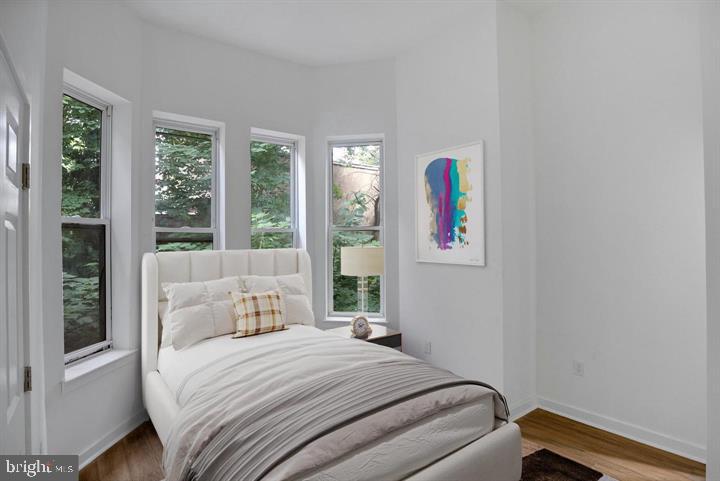 405 S 42nd St #1m Property Photo 6