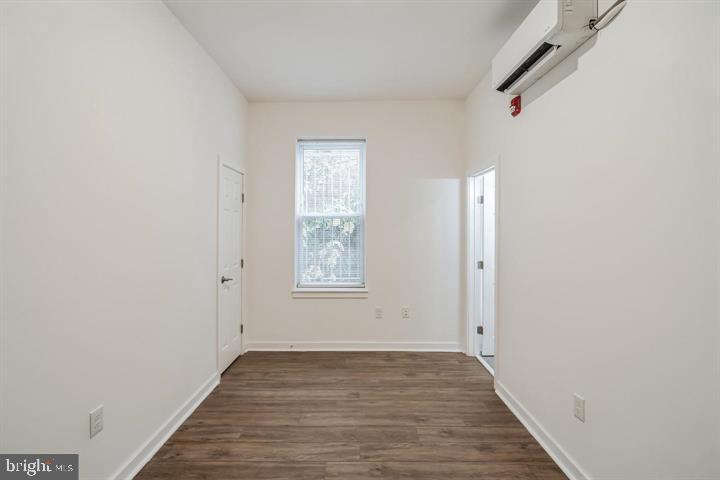 405 S 42nd St #1m Property Photo 16