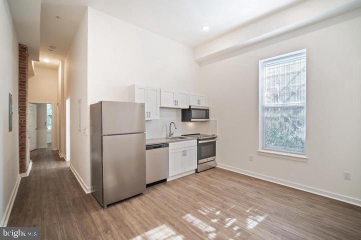 405 S 42nd St #1m Property Photo 23