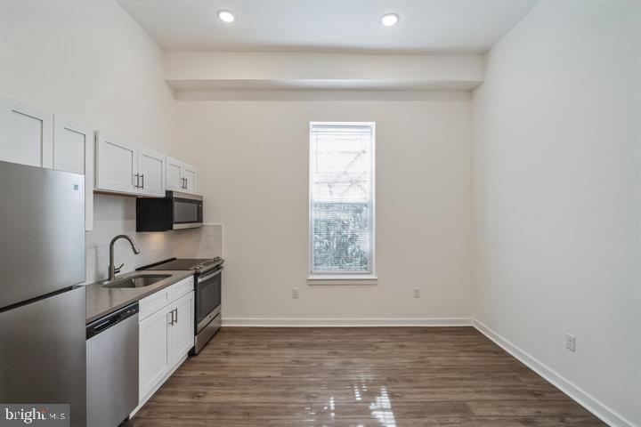 405 S 42nd St #1m Property Photo 24