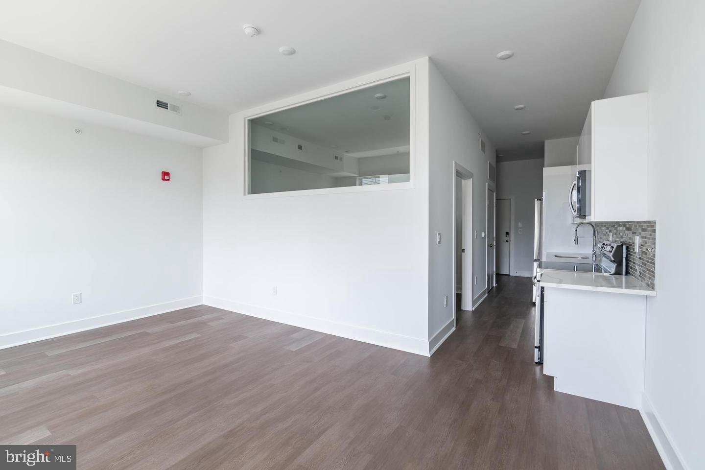 813 N Broad St #unit 416 Property Photo 12