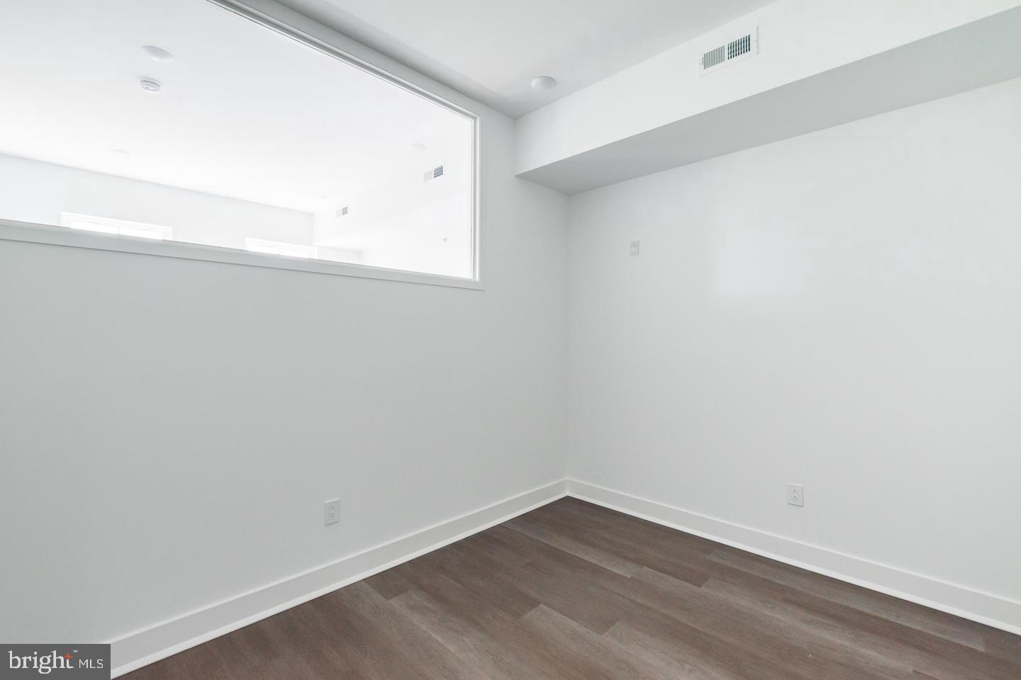 813 N Broad St #unit 416 Property Photo 13