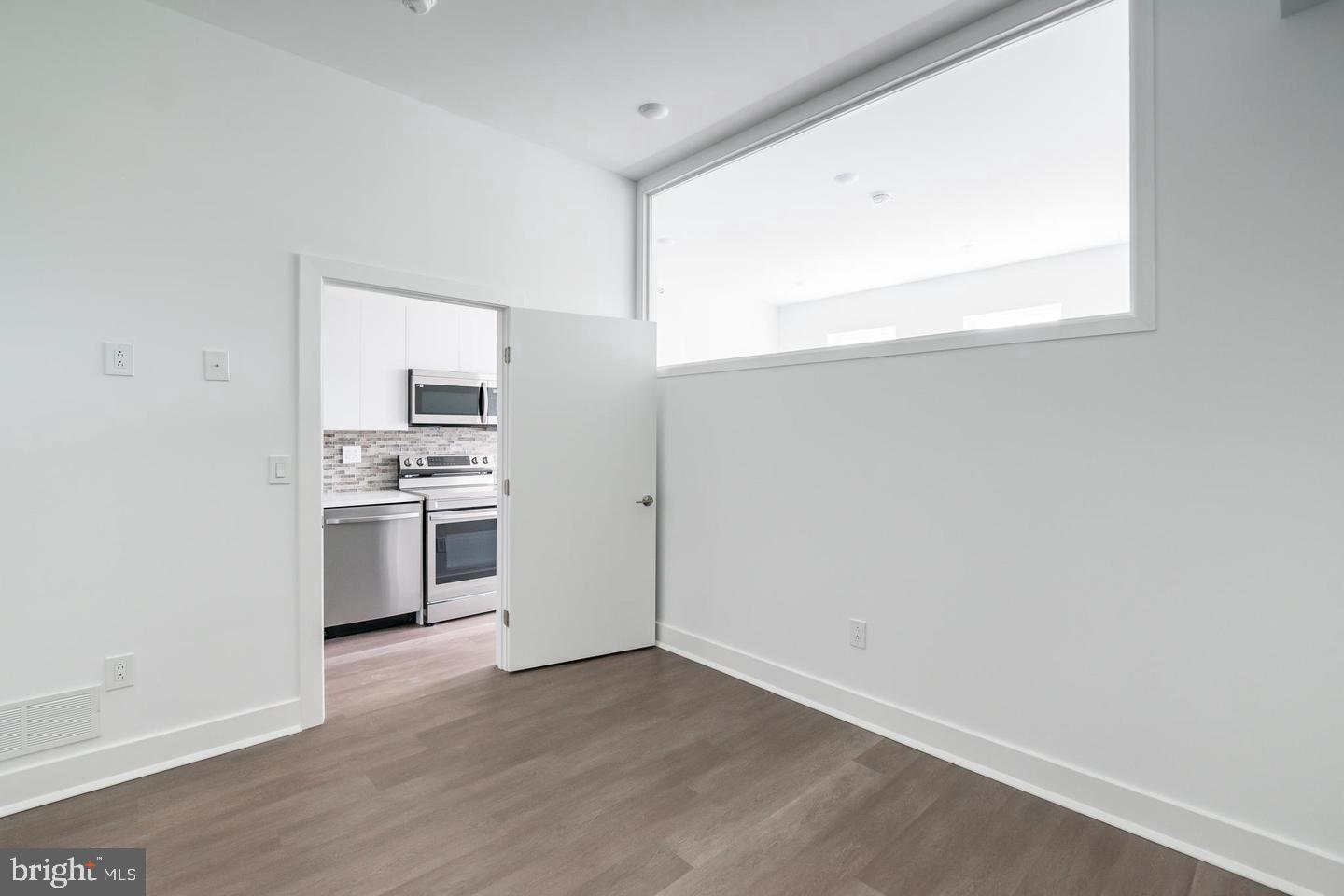 813 N Broad St #unit 416 Property Photo 14