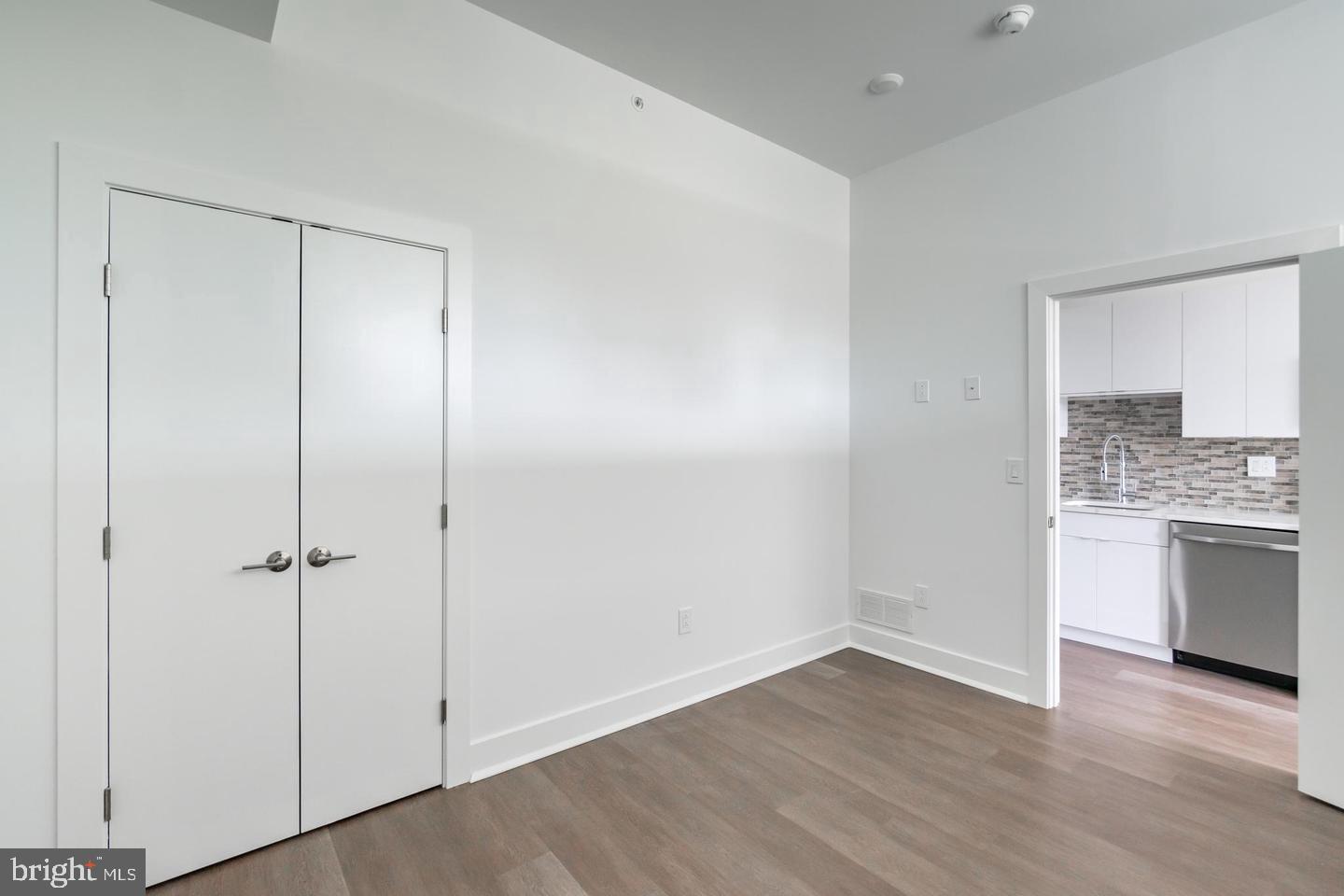 813 N Broad St #unit 416 Property Photo 15
