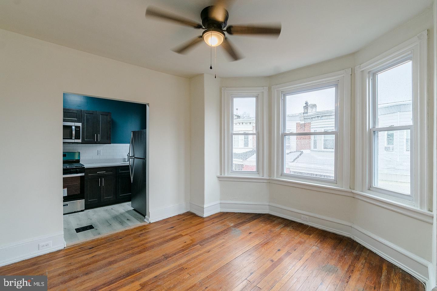 5110 Webster St #unit 2 Property Photo 1