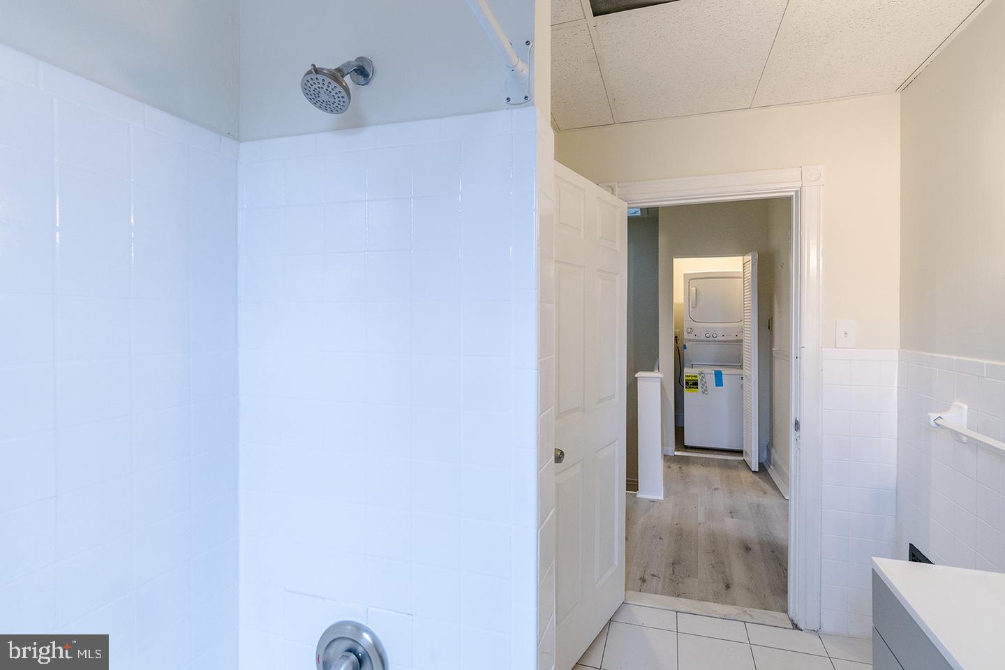 5110 Webster St #unit 2 Property Photo 2