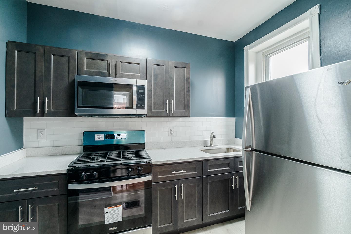 5110 Webster St #unit 2 Property Photo 3