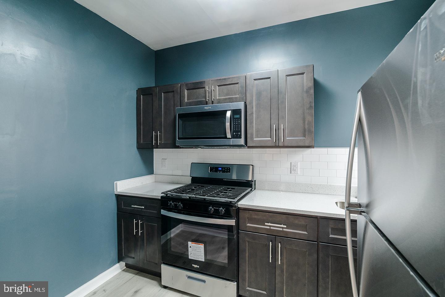 5110 Webster St #unit 2 Property Photo 4