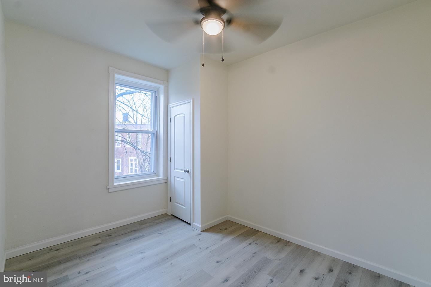 5110 Webster St #unit 2 Property Photo 14