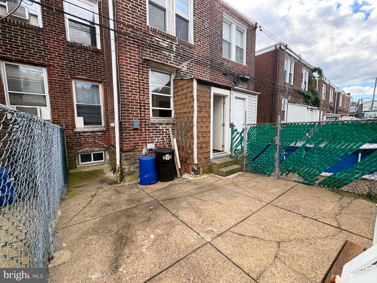 515 E Courtland St Property Photo 39