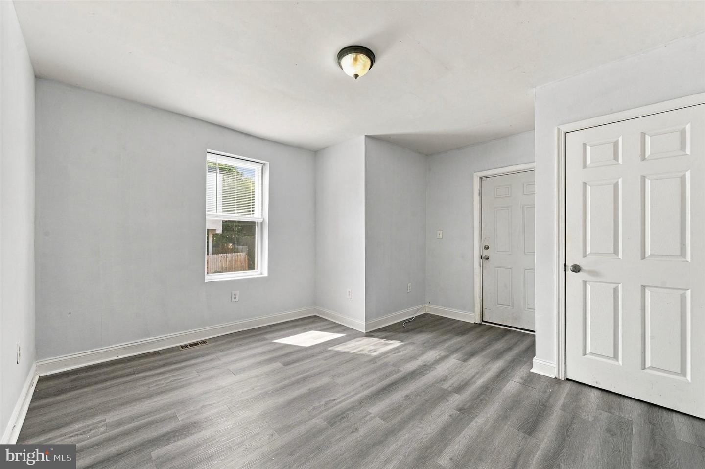 5633 Malcolm St Property Photo 13
