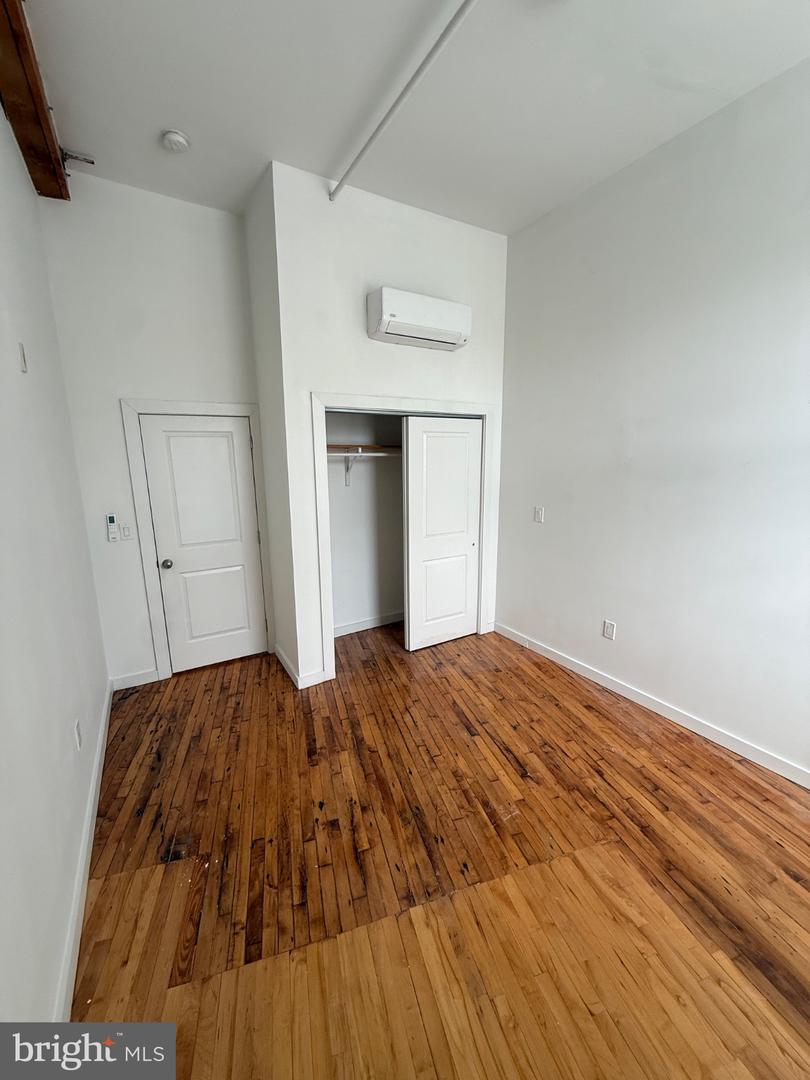 4 Leverington Ave #unit 209 Property Photo 5
