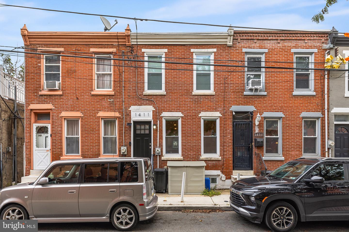 1411 S MOLE ST Property Photo 1