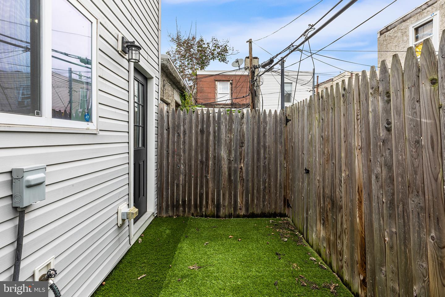 1411 S Mole St Property Photo 11
