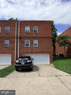 8903 Alton St Property Photo 2