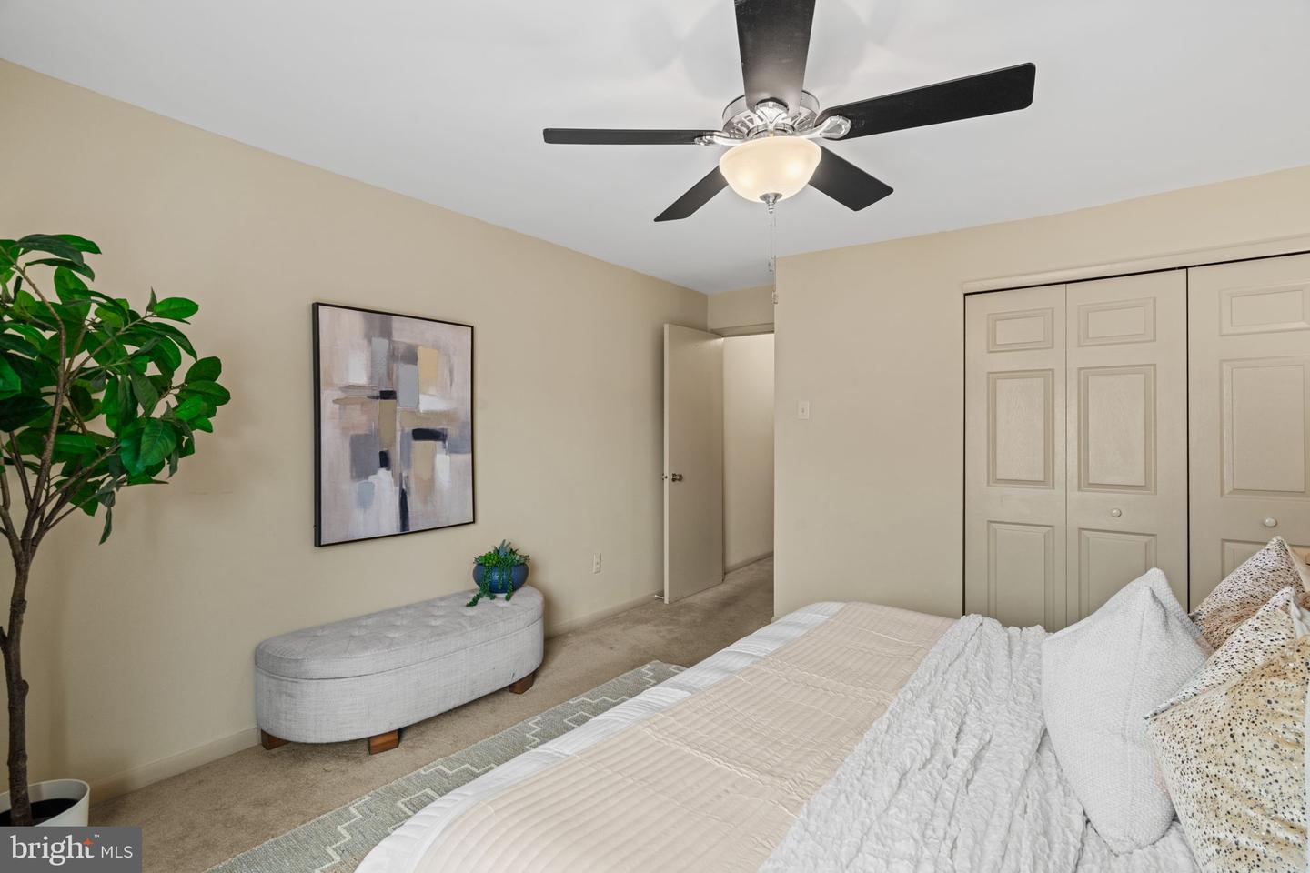 878 N Pennock St #a Property Photo 13
