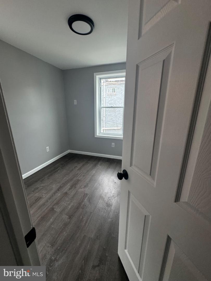 3146 Custer St Property Photo 19