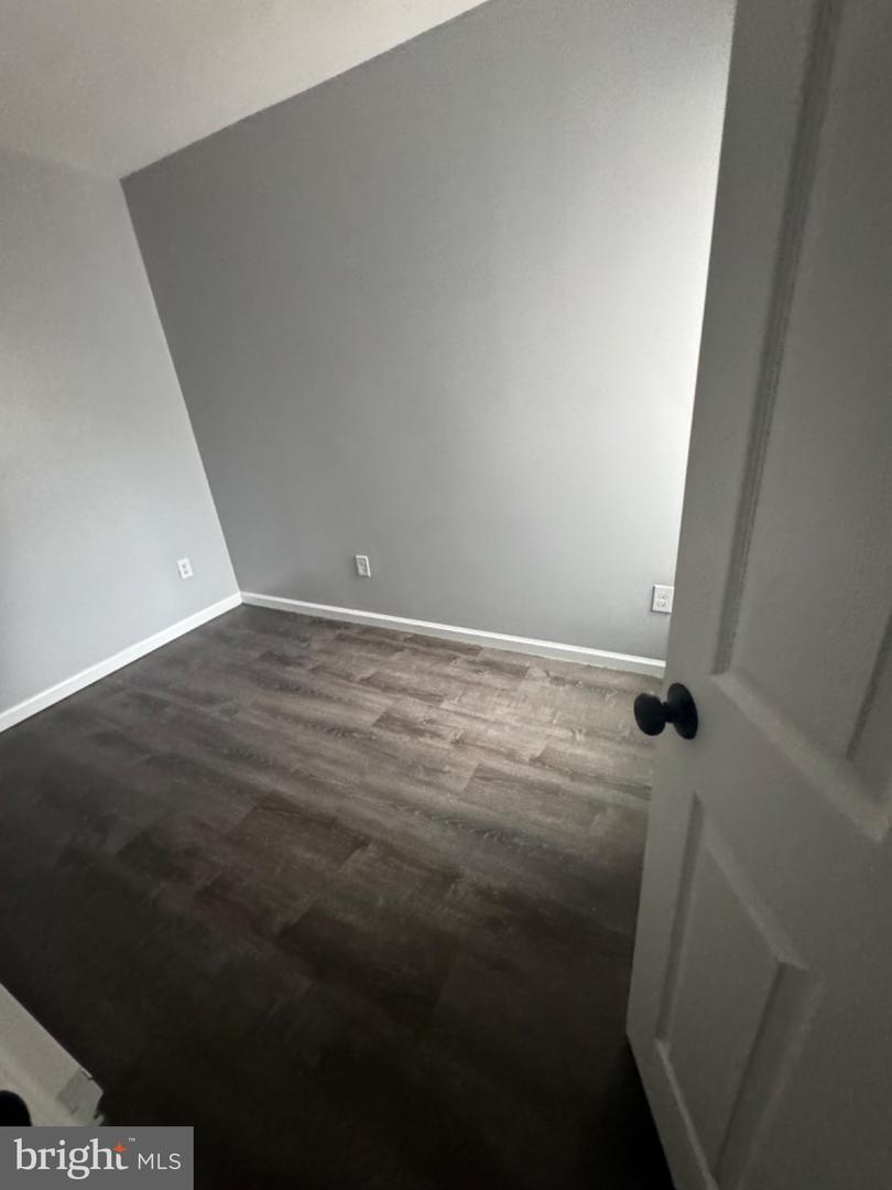 3146 Custer St Property Photo 24