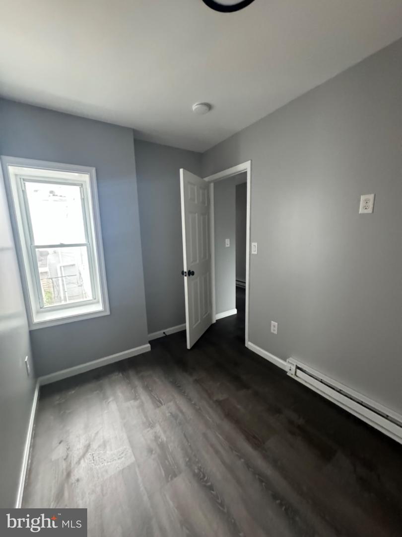 3146 Custer St Property Photo 26