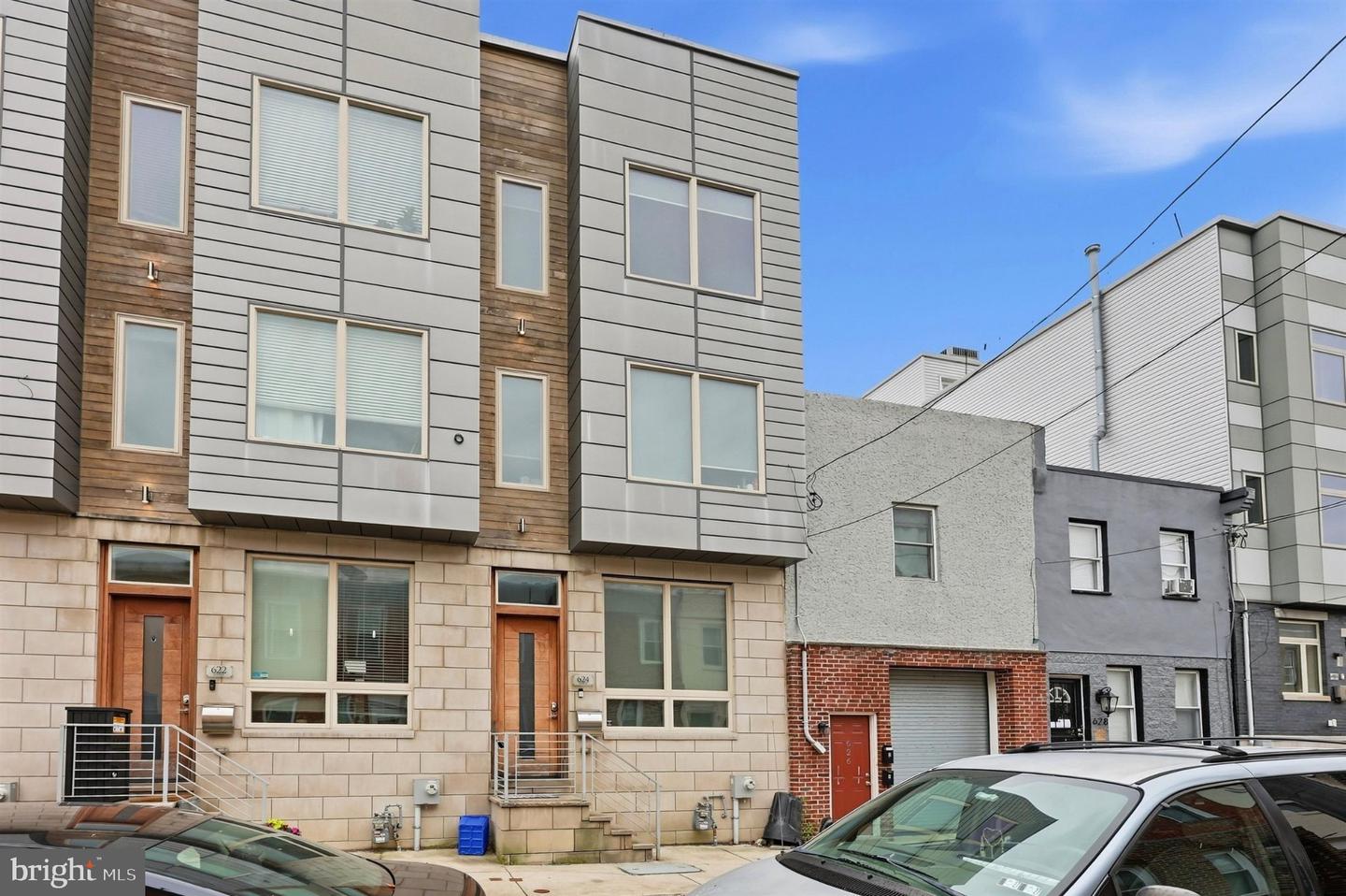 624 PIERCE ST Property Photo 1