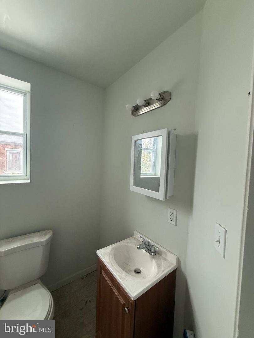 738 E Westmoreland St Property Photo 11