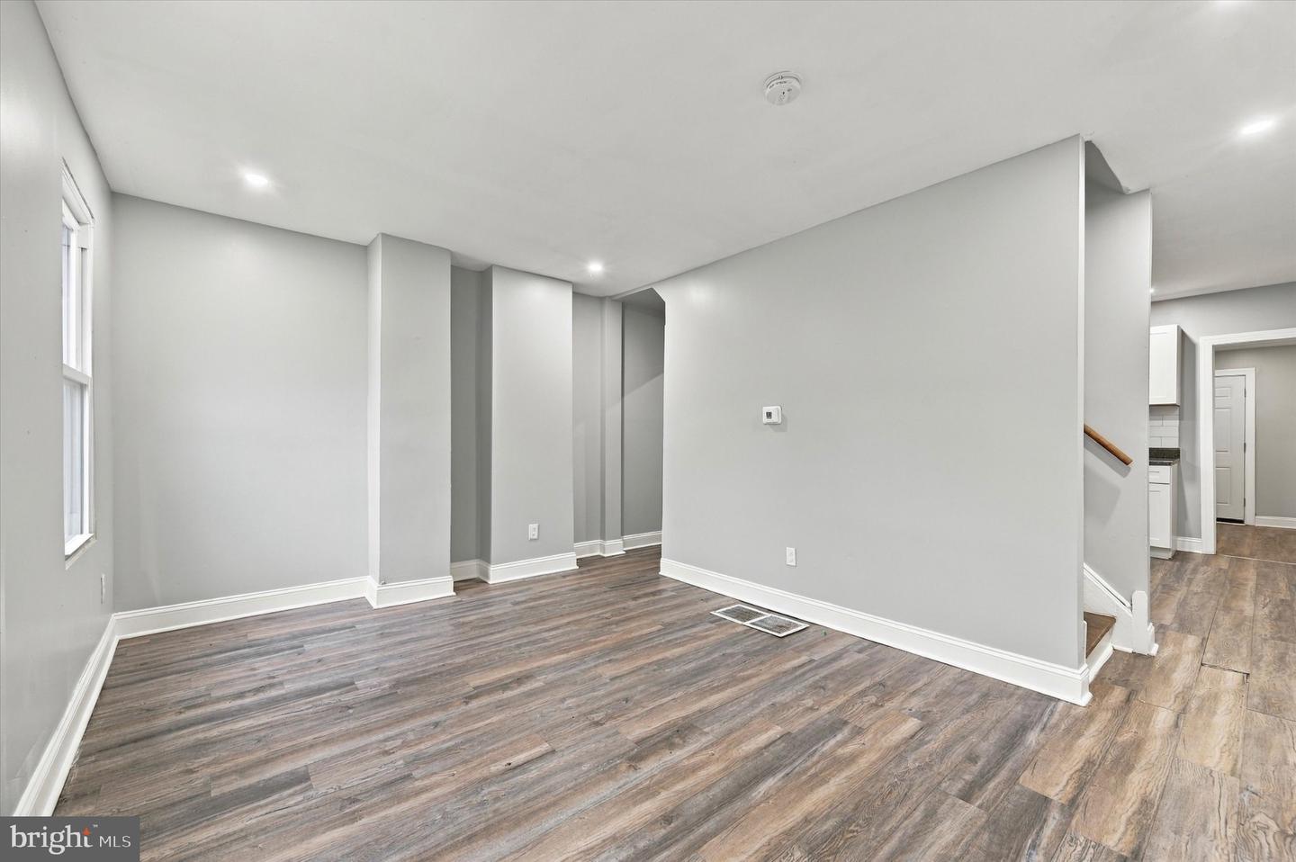 256 E Phil Ellena St Property Photo 10