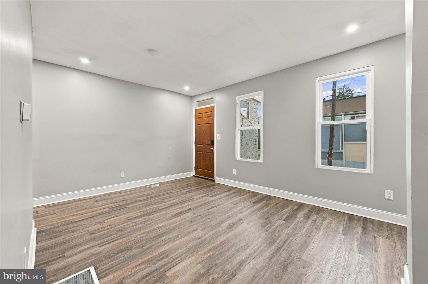 256 E Phil Ellena St Property Photo 12