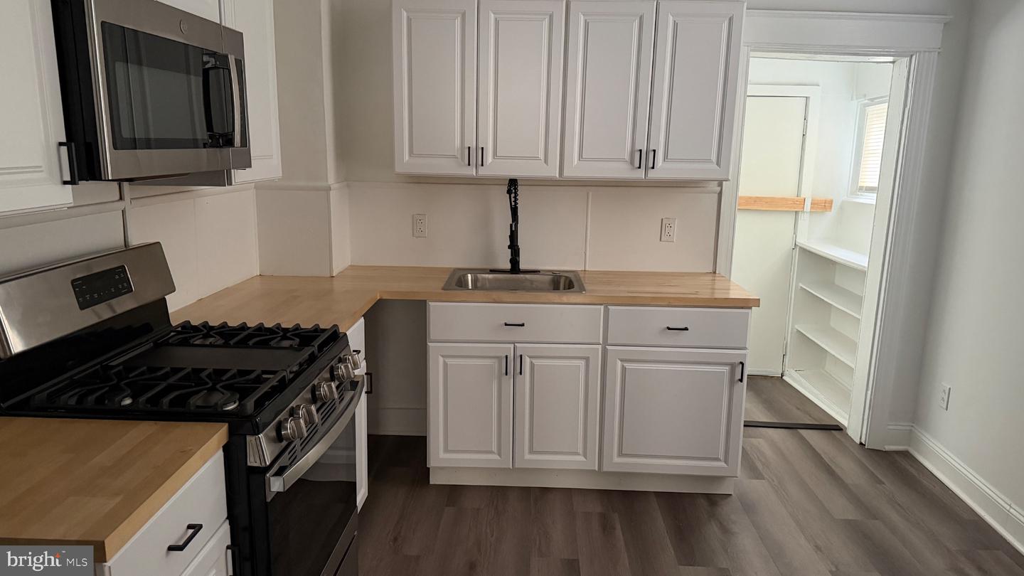 3230 D St Property Photo 4