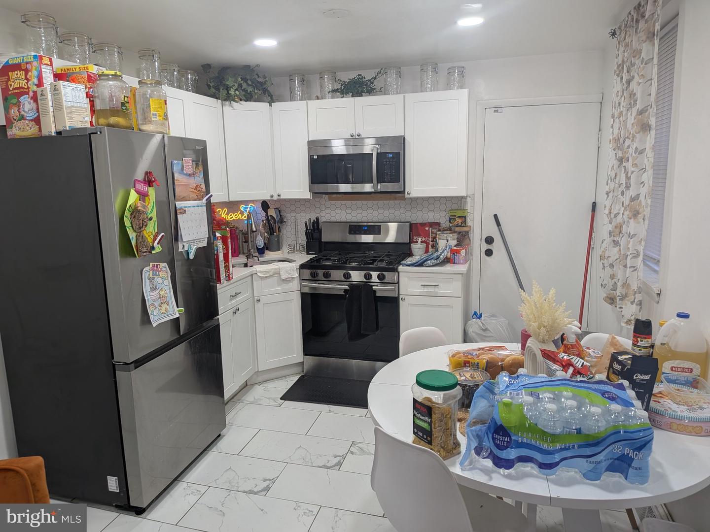 2837 W Cumberland St Property Photo 8