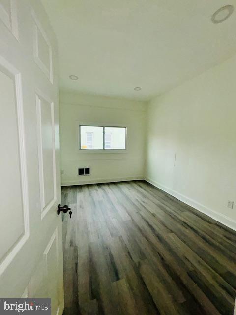 2029 E TIOGA ST #2ND FL Property Photo 1
