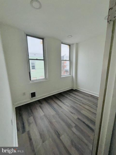 2029 E Tioga St #2nd Fl Property Photo 7